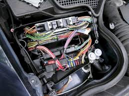 See U2077 repair manual